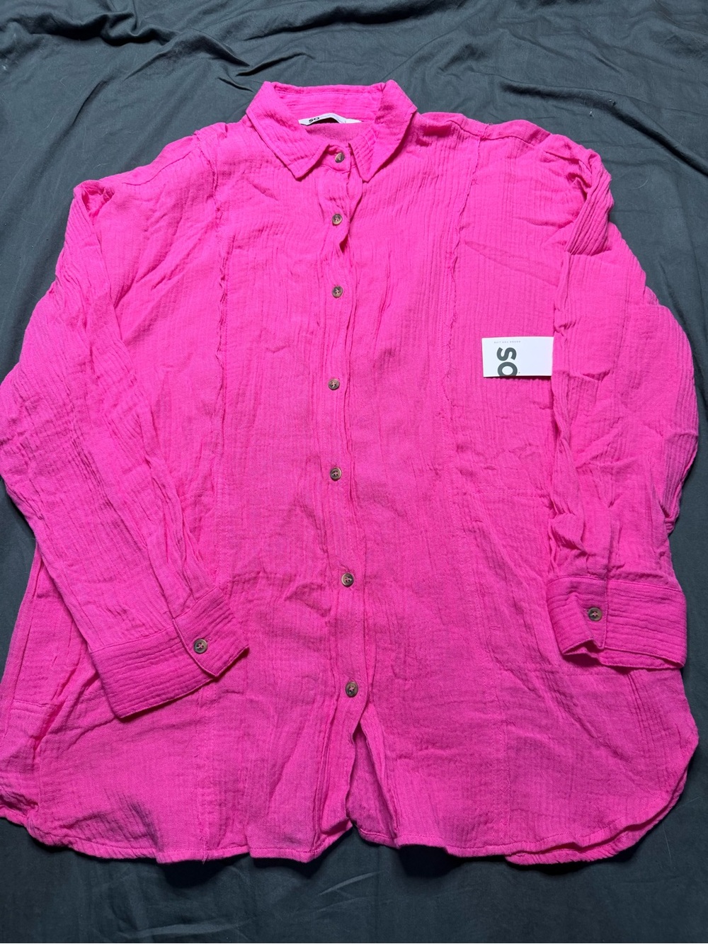 SO Women's Button-Down Shirt in Bright Pink